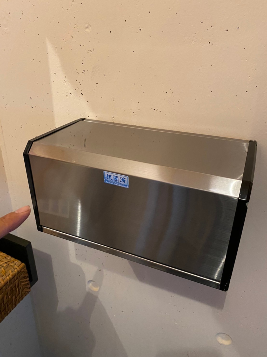 抗菌ガラスコート_スモークハウス